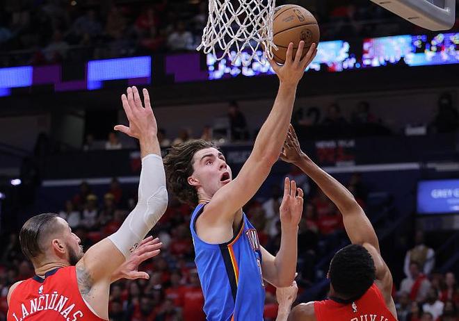 年来屡次经 年来屡次经