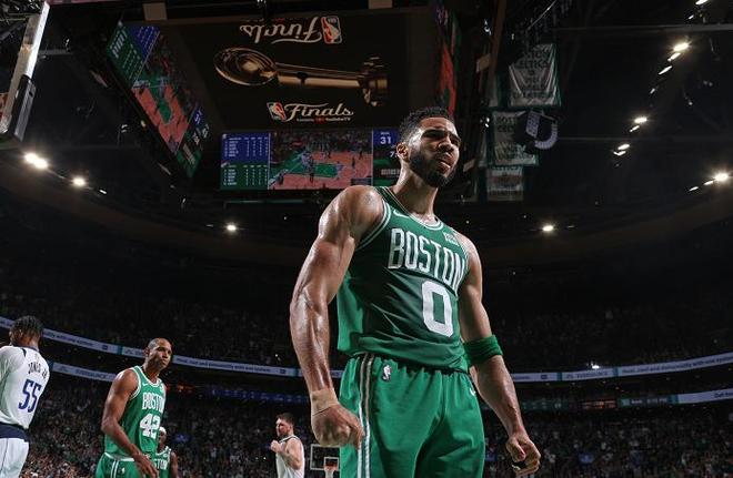 现实话题 现实话题